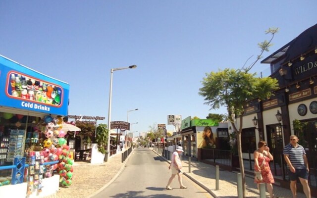 Casa Diams by Algarkasa