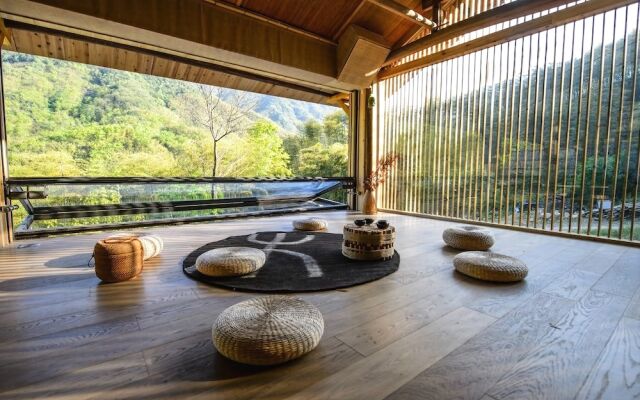 Liaorusanshe Anji Experience Center
