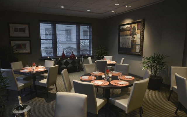 Magnolia Hotel Dallas Downtown
