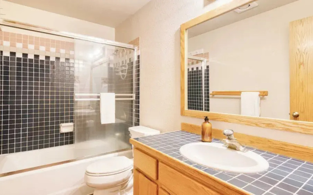 Tanner by Avantstay Modern Cascades Escape