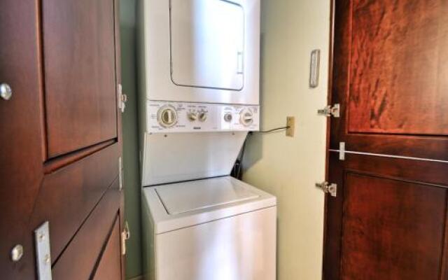 440 West 808N