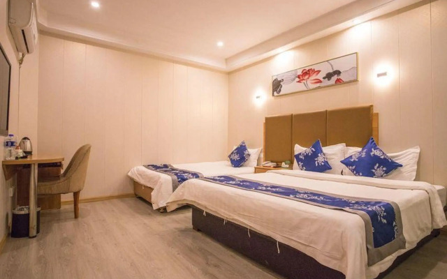 Wuhan Jinjinlong Business Hotel (Wuhan East Railway Station Branch)