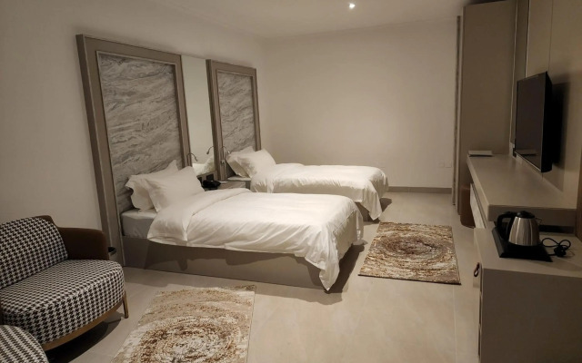 Imperial Suites Hotel