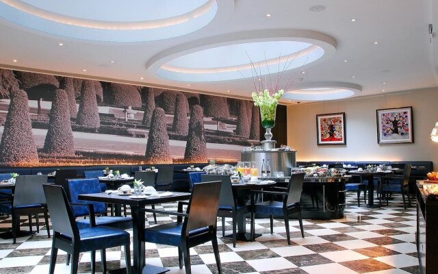 Montcalm Mayfair, Autograph Collection
