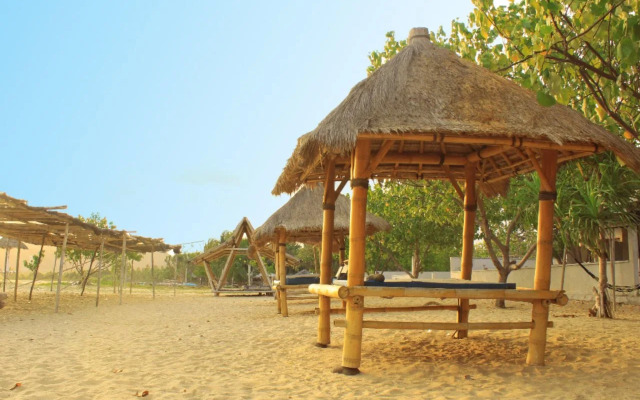 Bumbangku Beach Cottage