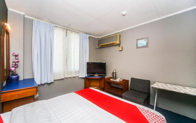 OYO 1026 Hotel Lutana