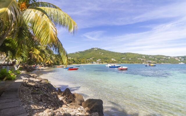 Bequia Beachfront Villa Hotel