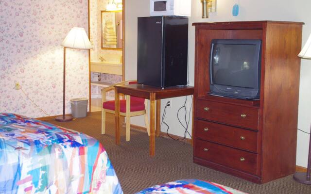 Love Hotels Western Holiday by OYO at Harlan Lake NE