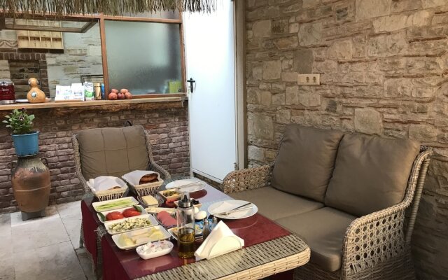 Casa Callinos