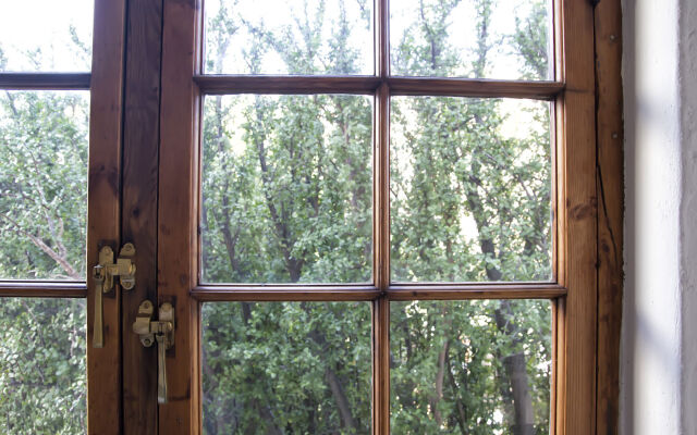 Kogman and Keisie Guest Farm