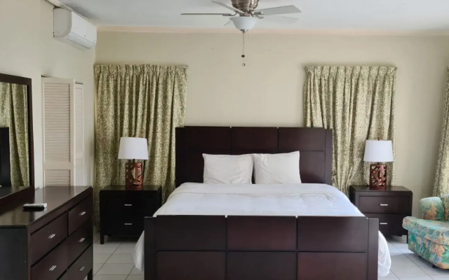 Tropical Lagoon Resort