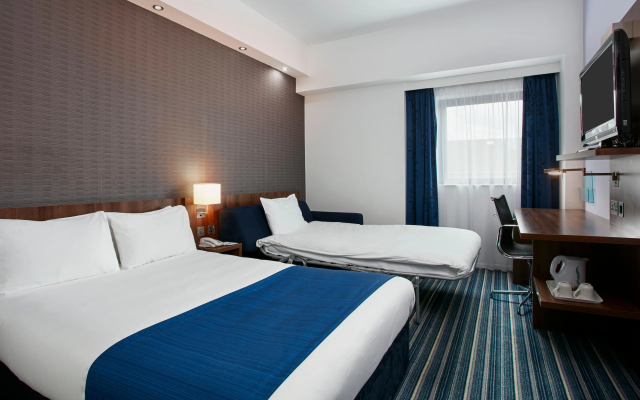Holiday Inn Express Belfast City by IHG