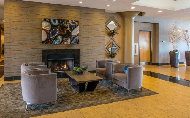 FRONTDESK Waterfront Apts Downtown Cleveland
