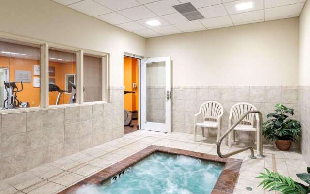 Comfort Suites Olive Branch - Memphis South