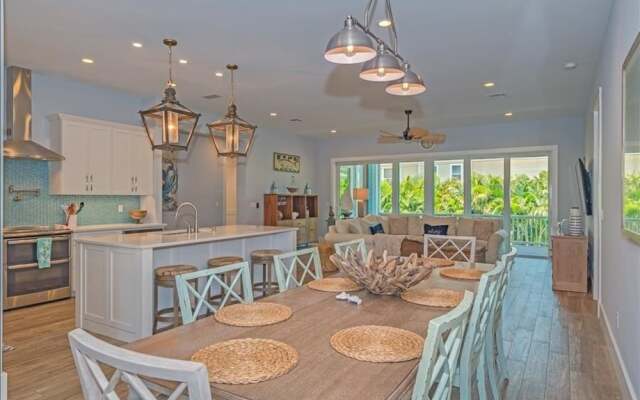 Homes-261 Seabreeze Ct