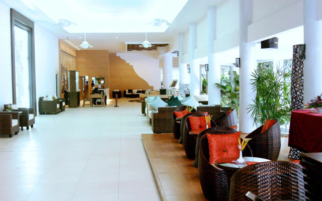 The Cha-am Methavalai Hotel