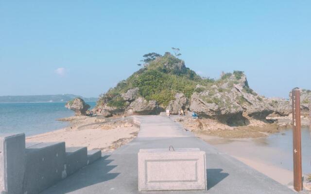 Maru House