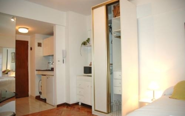 Suipacha Apartment 963