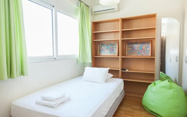 Great apt with amazing view in Koukaki
