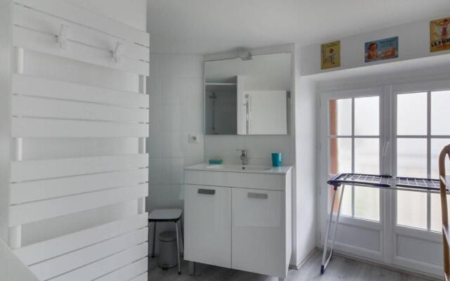 Appartement Cauterets, 3 Pièces, 6 Personnes - Fr-1-401-49