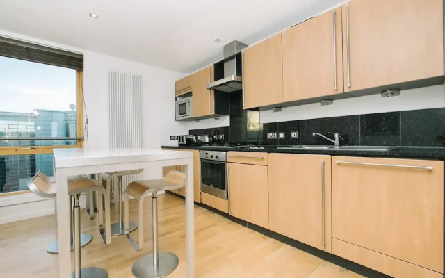 City Centre 2bed with Free Parking & Elevator