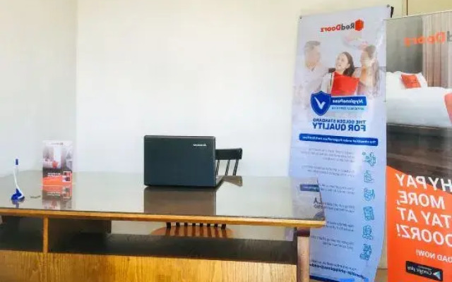 RedDoorz @ El Cuarto SRP Talisay