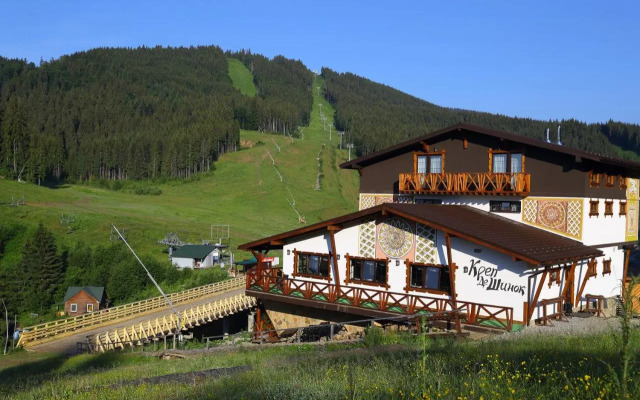 Chalet CrepDeChine Hotel