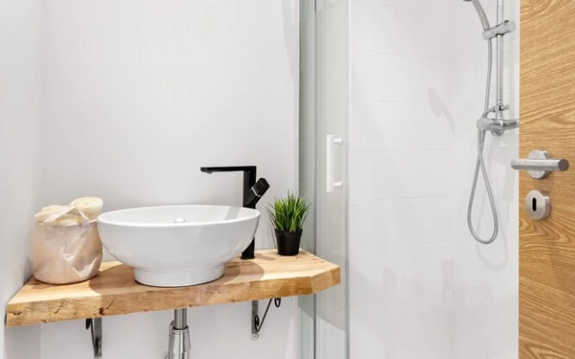 Altido Stylish Arroios 2-Br Flat, 20 Min To Centre