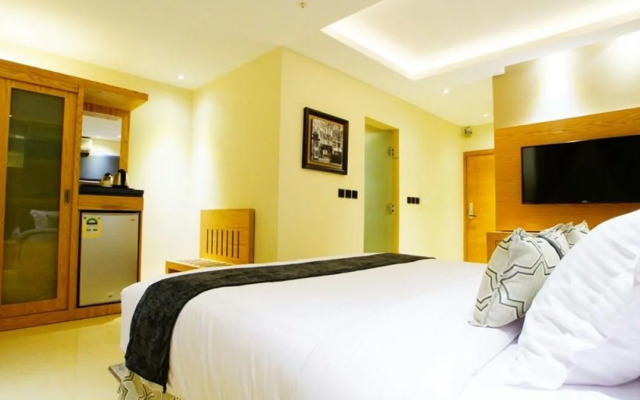 Al MuhaidbResidence Al Takhasossi 1