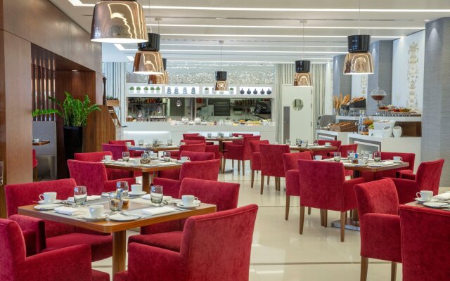 Tango Arjaan by Rotana Hotel