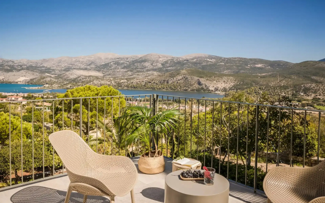 360° Luxury Residences