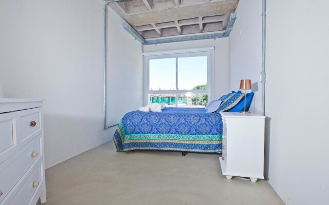 FL002 2 Bedroom Apartment By Senstay