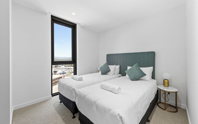 Yves Mermaid Beach Apartments by CLLIX