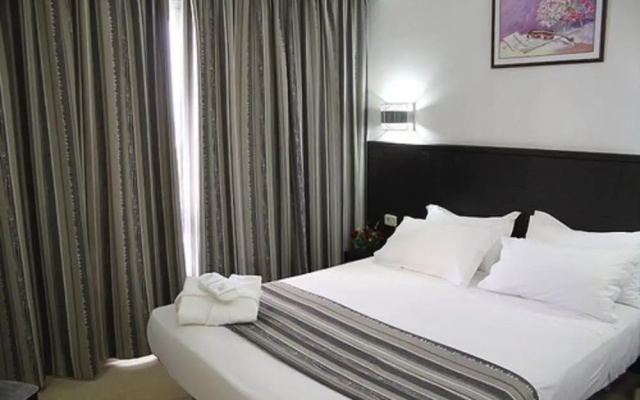 Andalucia Beach Hotel & Residence