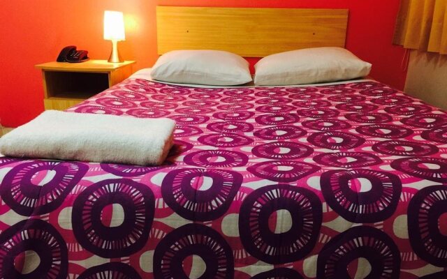 Corona Suite Hotel