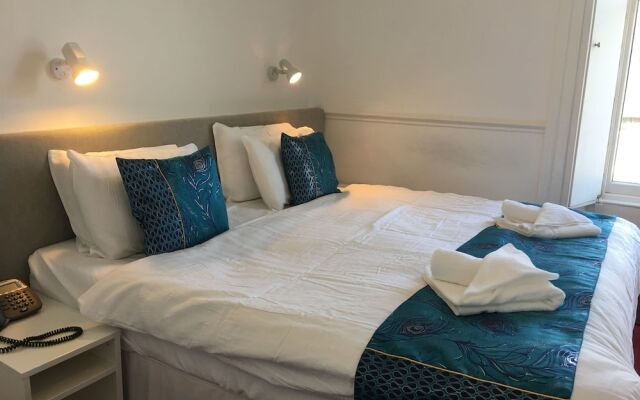 Comrie Hotel