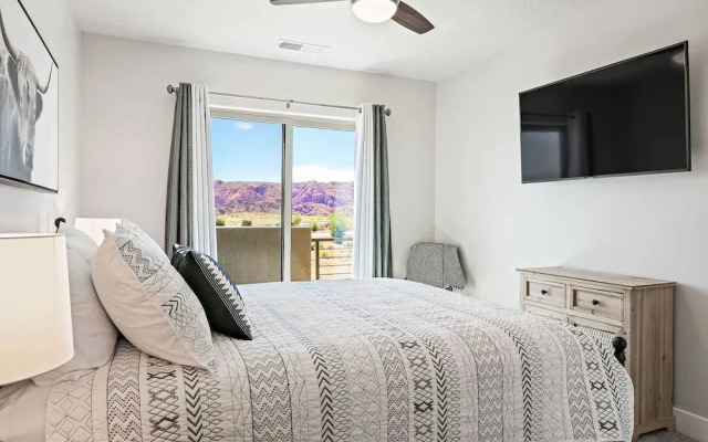 Peaceful Easy Feeling By Redawning