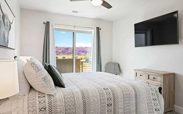 Peaceful Easy Feeling By Redawning