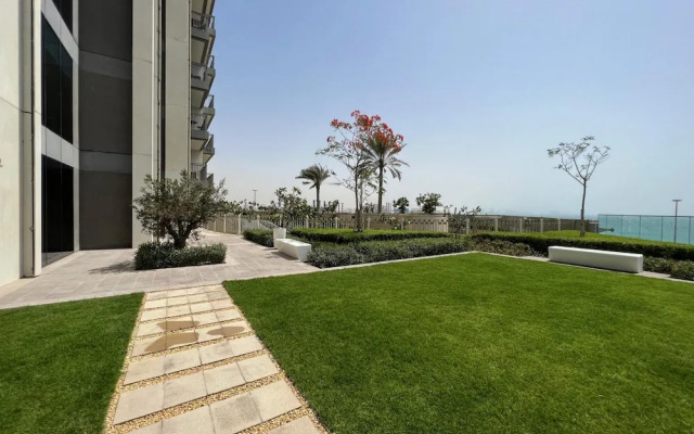 Unit 301 5242 Tower 1
