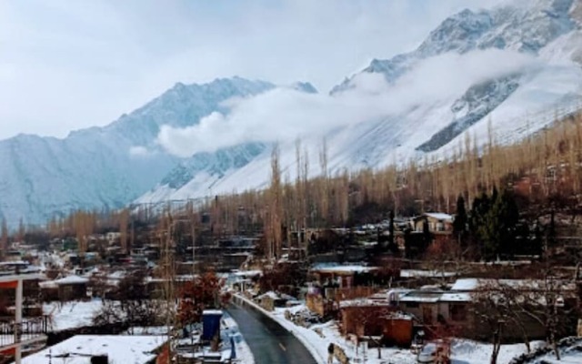 Bercha Guest House Dorkhan Hunza