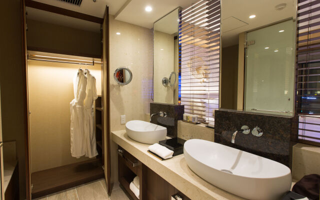 Hyatt Regency Naha, Okinawa Hotel