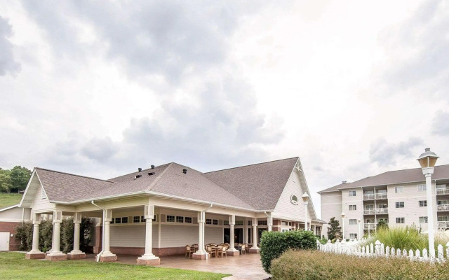 LeConte Hotel & Convention Center, Ascend Hotel Collection