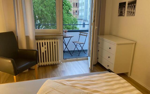 MOLL Suites -Next to Congress Hall-City Center