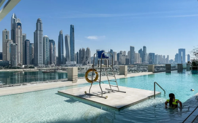 Marina Harbour View 2BR & Beach Access