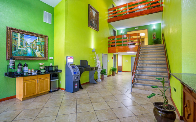 Quality Inn & Suites near Six Flags East