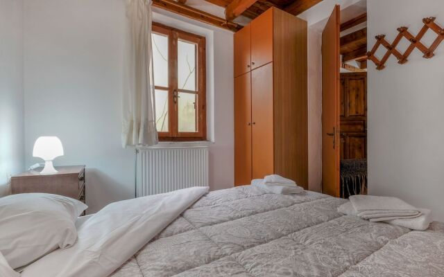 Elegant Holiday Home in Volimes With Near the Sea