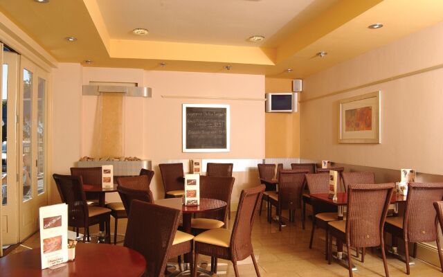 The Royal Hotel