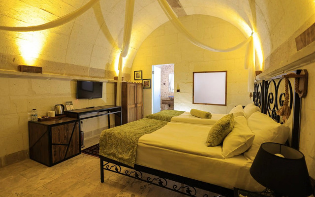 Ortahisar Cave Hotel