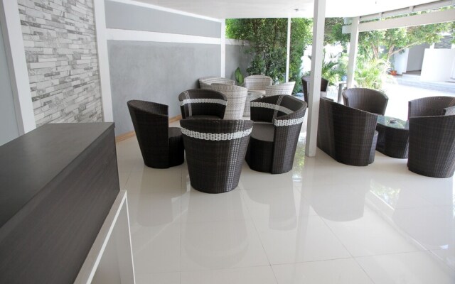 Oyo 1265 Zamrud Hotel