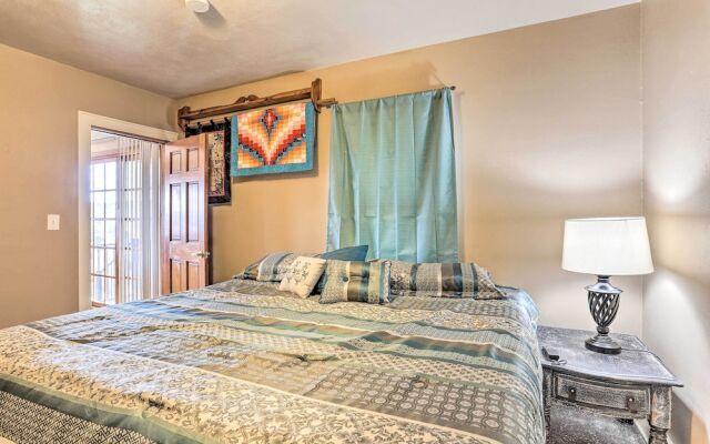 Dog-friendly SD Retreat ~ 4 Mi to Deadwood!